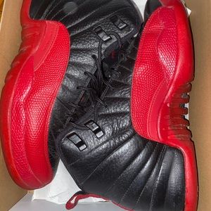 Jordan 12s barely worn size 6.5 boys